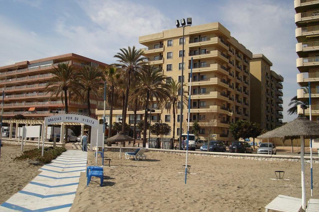 Beachfront Apartment In Fuengirola New エクステリア 写真